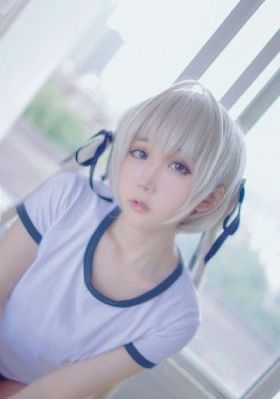 尤里和露珠电影